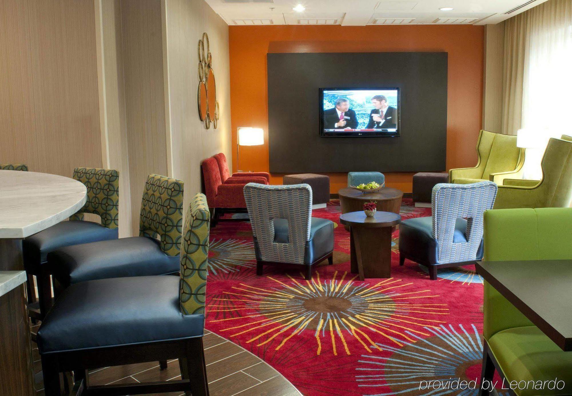 Courtyard By Marriott Tulsa Downtown Hotel Екстериор снимка